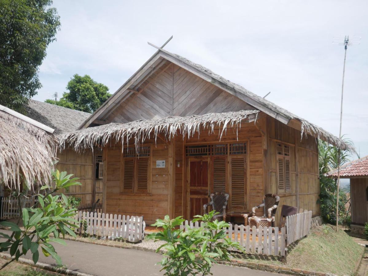 Gunung Dago Resort Bogor Syariah Buitenkant foto