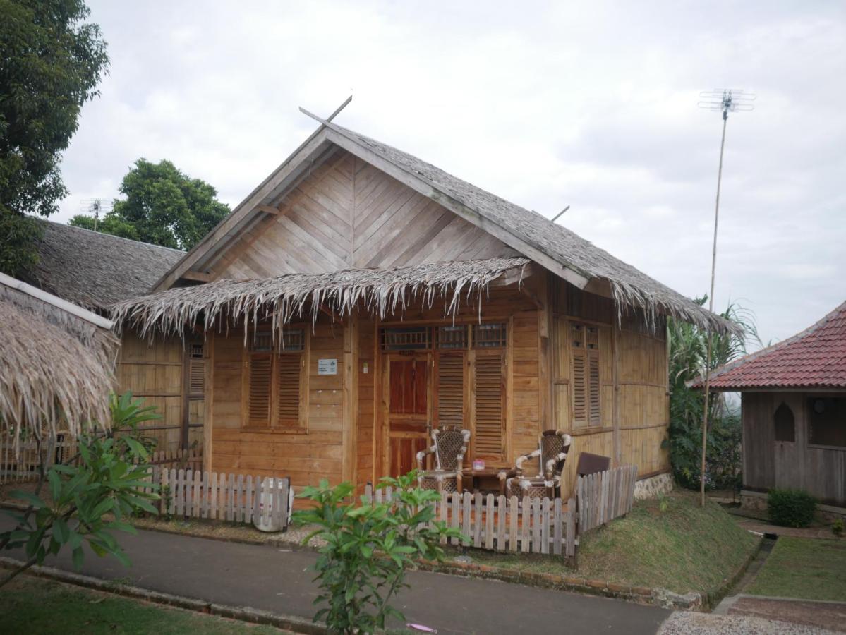Gunung Dago Resort Bogor Syariah Buitenkant foto